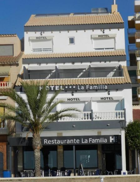 Hotel La Familia, Аликанте