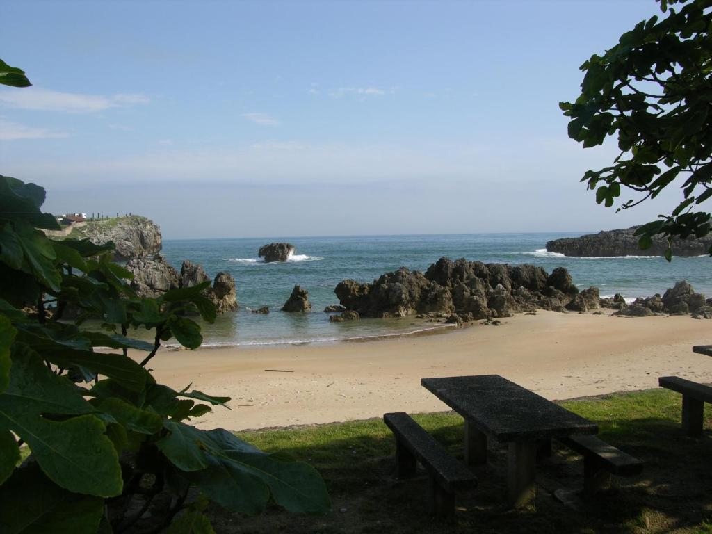 Apartamentos Playa de Toró, Хихон