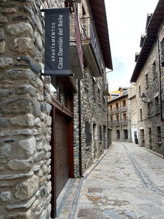 Casa Damian del Baile, Сарагоса