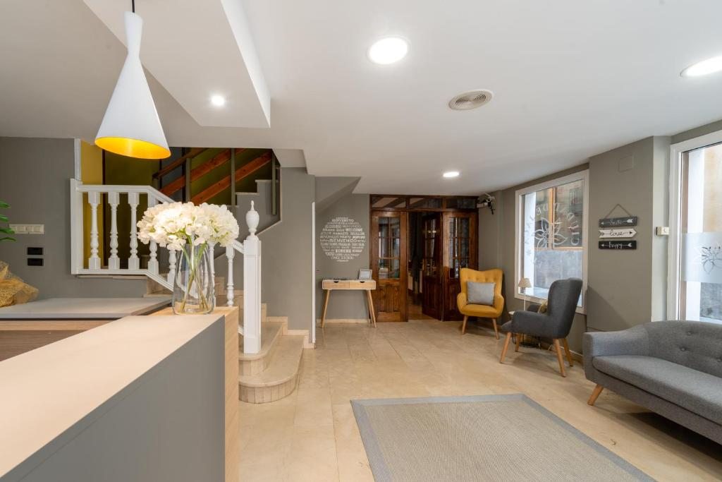 Ciudad de Jaca, Памплона