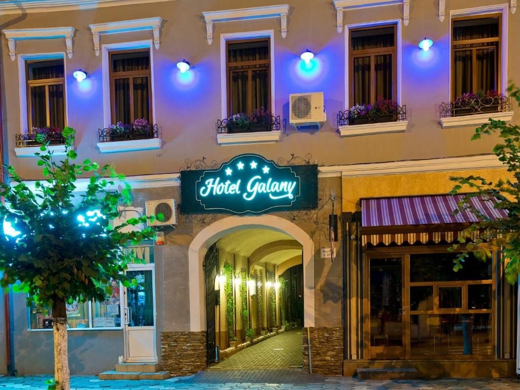 Hotel Galany, Сучава
