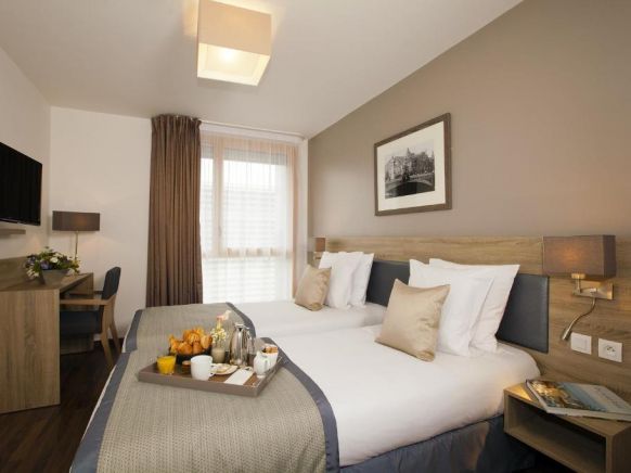 Residhome Paris Issy Les Moulineaux, Париж