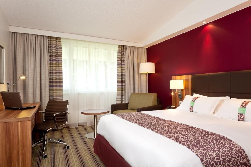Holiday Inn Lille Ouest Englos, Лилль