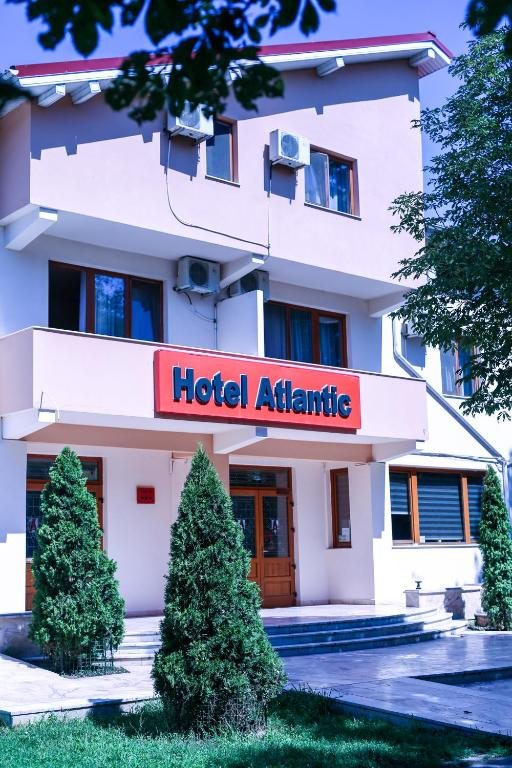 Отель Hotel Atlantic, Слэник-Молдова