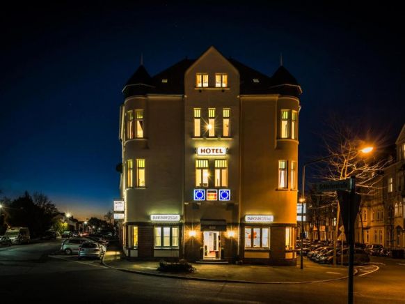 Hotel Zum Barbarossa, Дюссельдорф