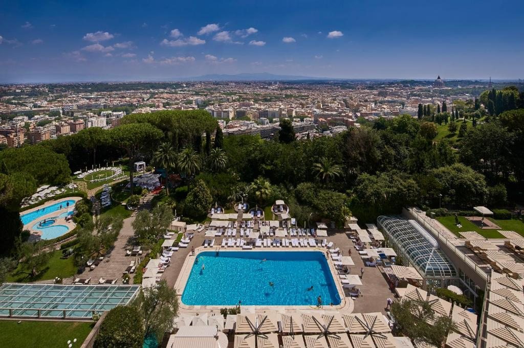 Rome Cavalieri, Waldorf Astoria Hotels and Resorts, Рим