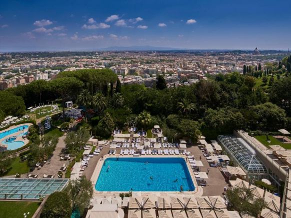 Rome Cavalieri, Waldorf Astoria Hotels and Resorts, Рим