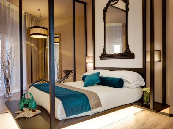 Dharma Hotel & Luxury Suites