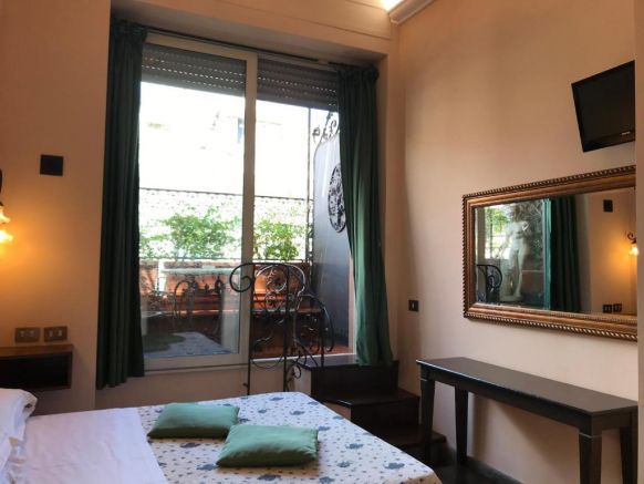 Okapi Rooms, Рим