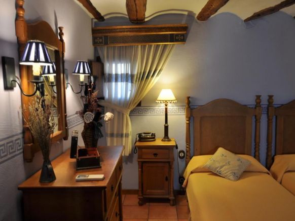 Hotel la Casa del Abuelo, Альбаррасин