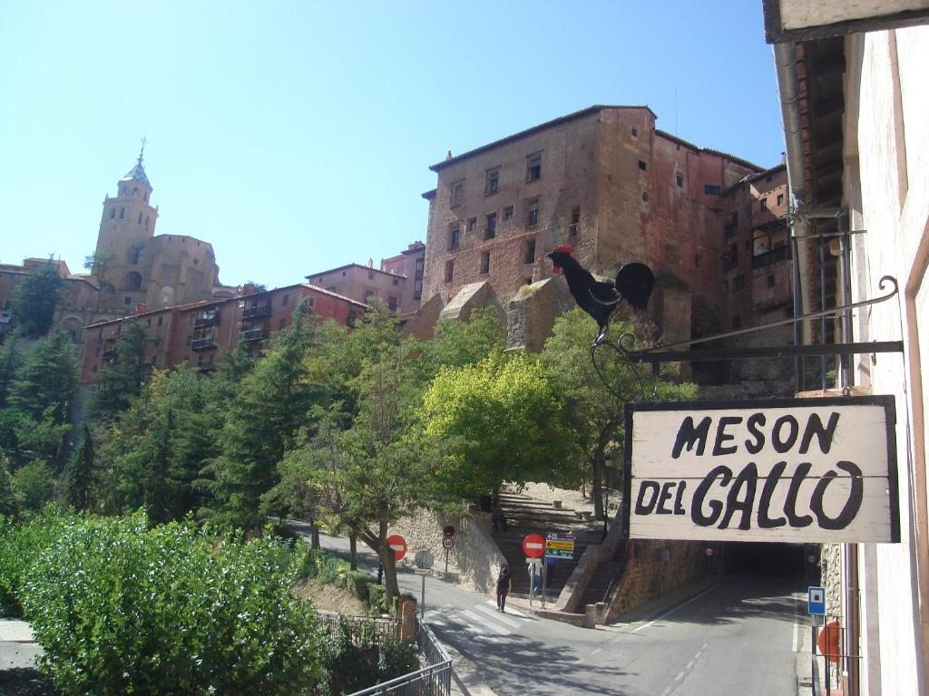 Отель Hotel Mesón del Gallo, Альбаррасин