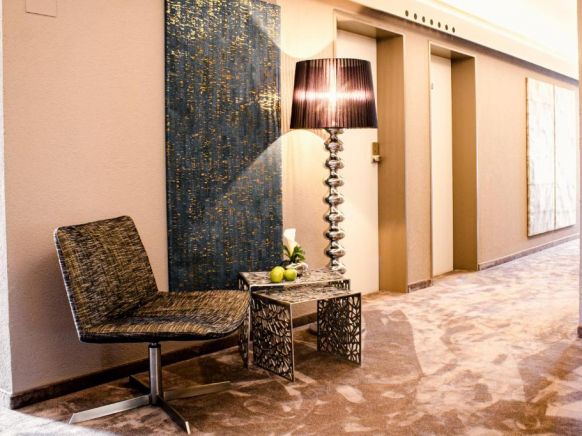 Arkade Hotel am Theater, Штутгарт