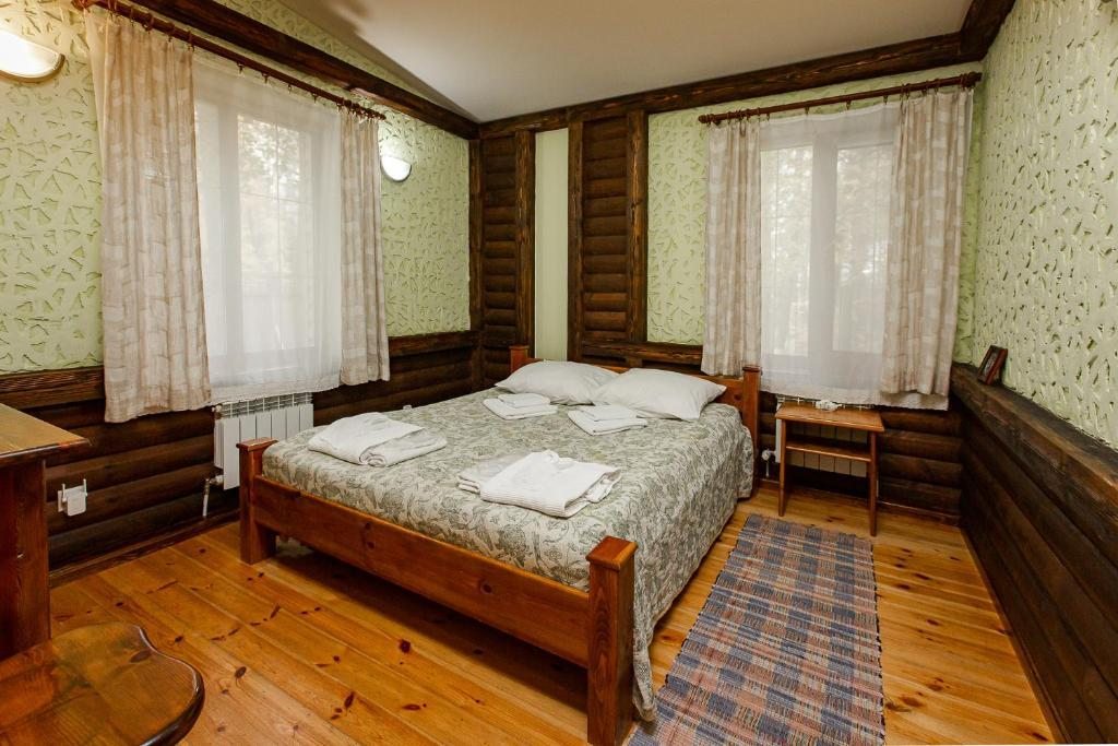 Двухместный (Двухместный номер с 1 кроватью и общей ванной комнатой) отеля Бивак, Борисов
