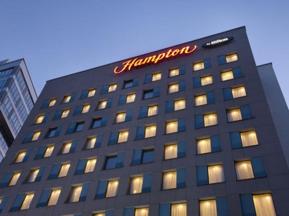 Отель Hampton by Hilton Minsk City Centre