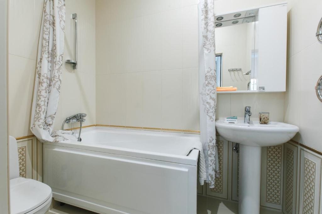 Сьюит (Люкс с 2 спальнями), Гостевой дом Галина