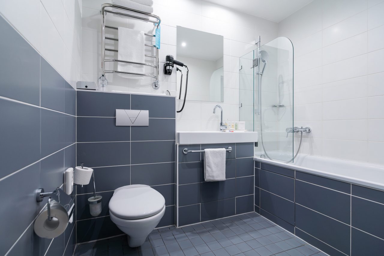 Студио (Семейный номер с кроватью KingSize и диваном), Отель Бонотель