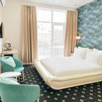 Полулюкс, Гостиница Очагоф