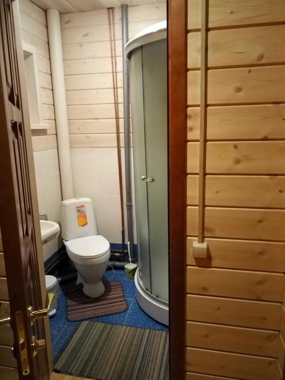 Двухместный (Двухместный номер с 2 отдельными кроватями и душем) отеля озера Байкал, Утулик