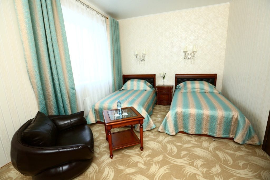 Двухместный (Standard Super) гостиницы Ваш Отель, Южноуральск