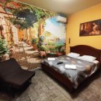 Кровать в номере джакузи