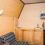 Коттедж (Коттедж  с 1 спальней (2+3 ) раздельные кровати), База отдыха Красное Озеро