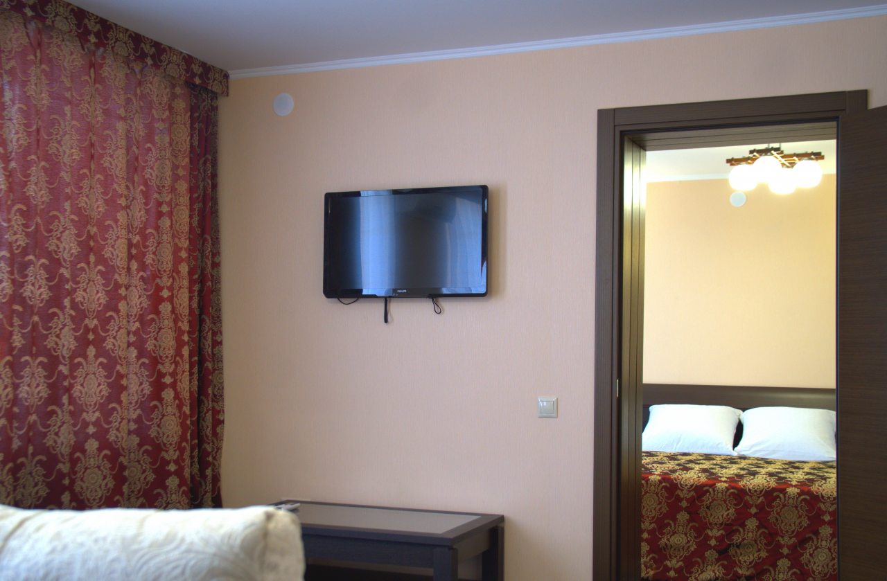 Люкс (Президентский), Гостиница Нефтяник