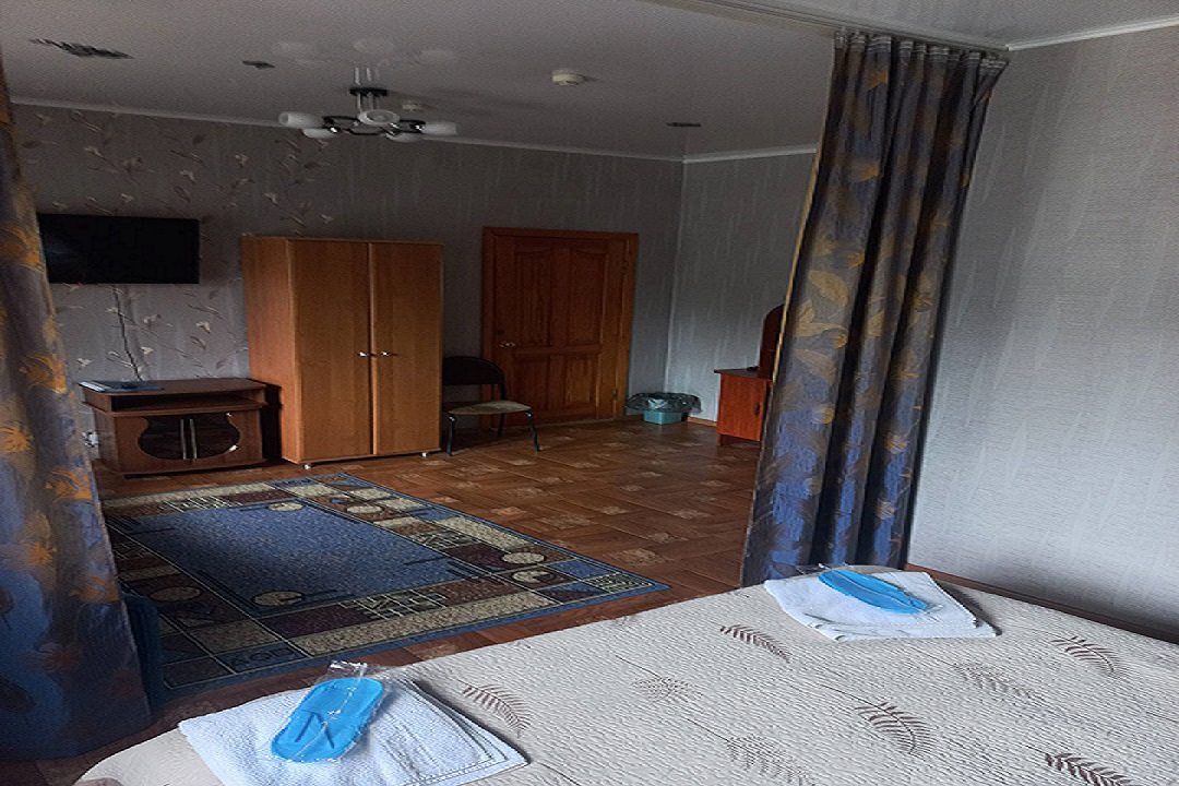 Трёхместный и более (Семейный) гостиницы На Кузнечной, Саратов