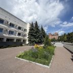Парковка, Гостиница Октябрьская