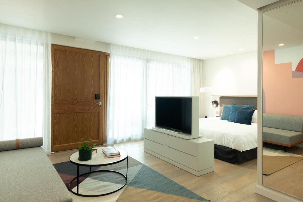 Двухместный (Двухместный с 1 кроватью или 2 отдельными кроватями и душем) отеля Elma Arts Complex Luxury Hotel, Зихрон-Яаков