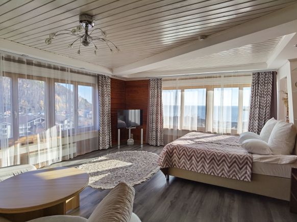 Фотография номера гостиницы Крестовая падь