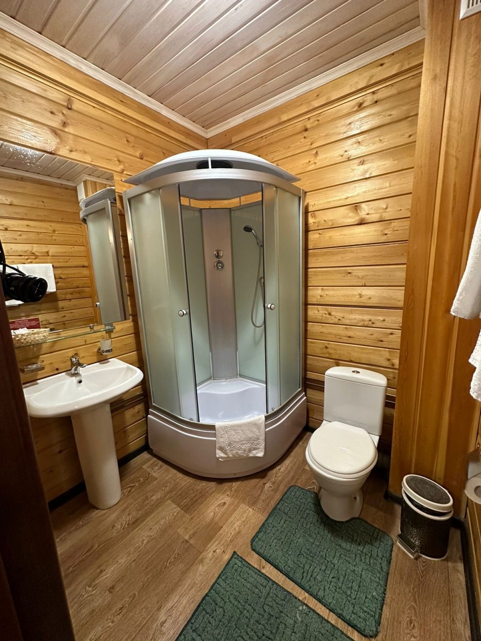 Сюит (Люкс с раздельными кроватями), Отель Крестовая Падь