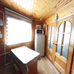 Дом (Комфорт (ул. Гудина, д. 13г)), Гостевой дом Лоцман