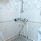 Дом (Комфорт (ул. Гудина, д. 13г)), Гостевой дом Лоцман