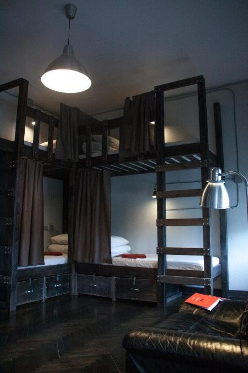 Номер (Кровать в общем номере для мужчин и женщин с 7 кроватями.) хостела Riverside, Минск