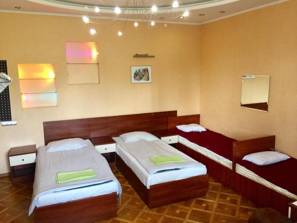 Номер (Односпальная кровать в общем номере с 4 кроватями) отеля New, Минск