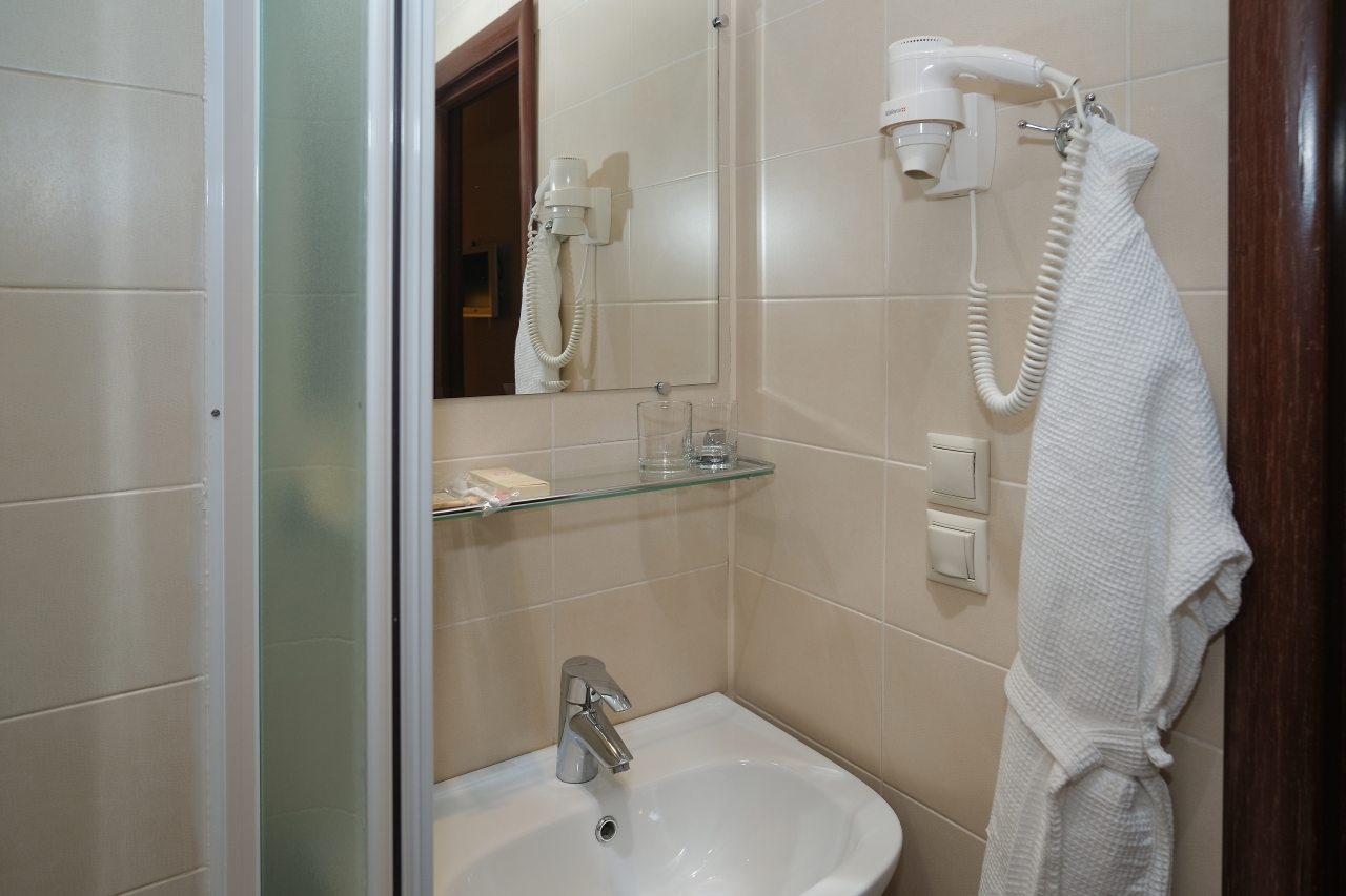 Эконом с окном