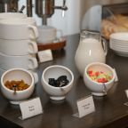 Завтрак «шведский стол».