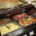 Завтрак «шведский стол».