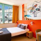 Двухместный (Улучшенный двухместный номер с 1 кроватью), Abraham Hostel Jerusalem