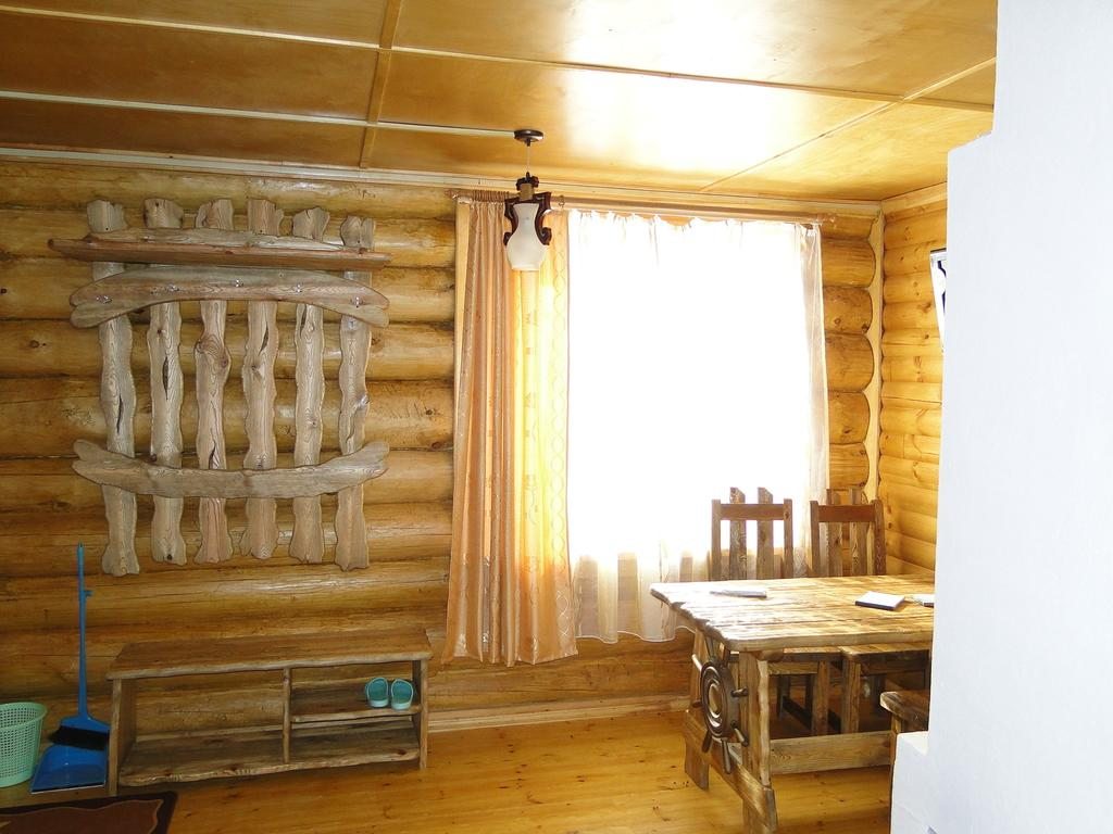 Номер (Дом с 2 спальнями) отеля Жемчужина Байкала, Большое Голоустное