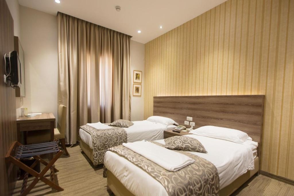 Двухместный (Стандартный двухместный номер с 2 отдельными кроватями) отеля Golden Walls Hotel, Иерусалим
