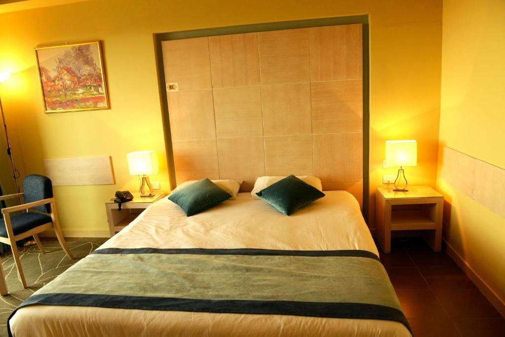 Двухместный (Двухместный номер с 1 кроватью или 2 отдельными кроватями) отеля Holy Land Hotel, Иерусалим