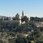 Семейный (Смежный номер с балконом с видом на Старый город), Inbal Jerusalem Hotel