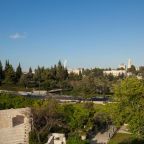 Семейный (Смежный номер с балконом с видом на Старый город), Inbal Jerusalem Hotel