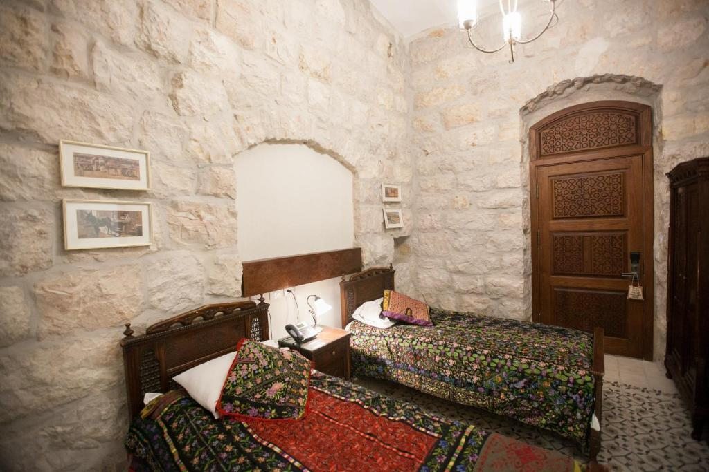 Двухместный (Небольшой двухместный номер с 2 отдельными кроватями) отеля Jerusalem Hotel, Иерусалим
