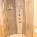 Ванная комната в номере гостиницы Патриот, Белгород