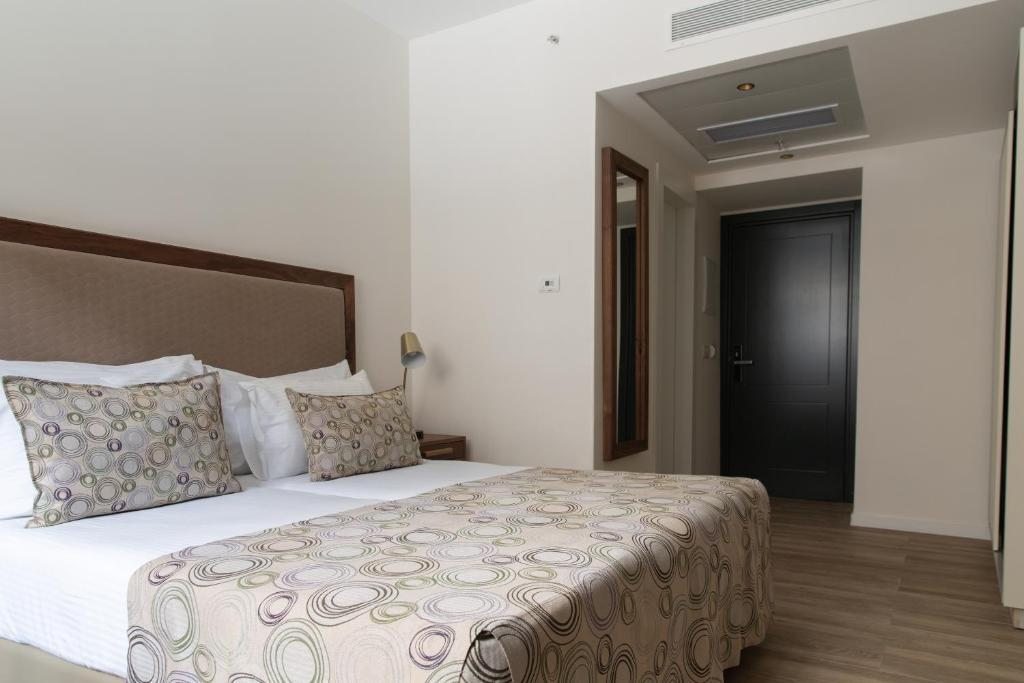 Двухместный (Стандартный двухместный номер с 2 отдельными кроватями) отеля Montefiore Hotel By Smart Hotels, Иерусалим