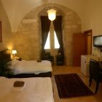 Двухместный (Двухместный номер с 2 отдельными кроватями), St. George’s Cathedral Pilgrim Guesthouse – Jerusalem