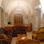 Апартаменты (Апартаменты с 2 спальнями), St. George’s Cathedral Pilgrim Guesthouse – Jerusalem