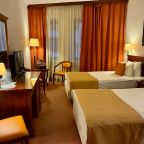 Двухместный (Стандартный  номер с 2 кроватями(standard twin room)), Отель АРТ